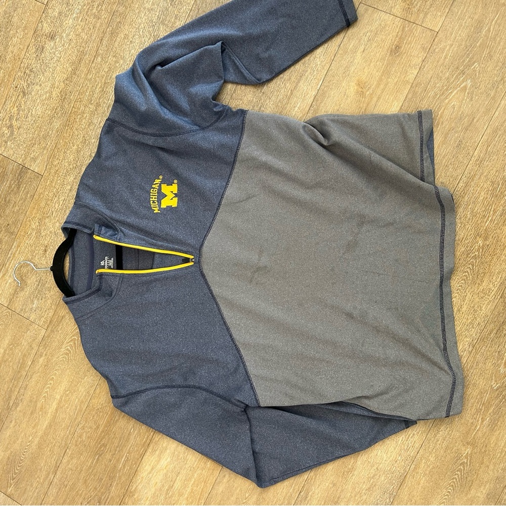 Michigan Apparel Blue and Yellow Hoodie with Crew Neck and Soft Fabric